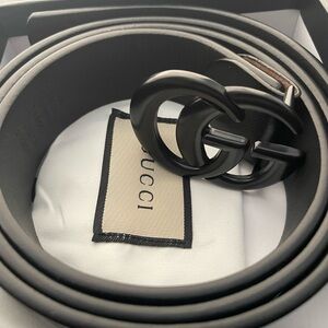 Gucci Black Leather Men's Belt size 42